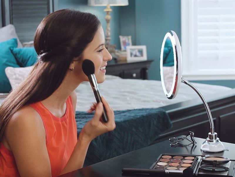 UNIQ Fleksibel Spejl med LED lys og x10 Forstørrelse - Makeup spejle - UNIQ