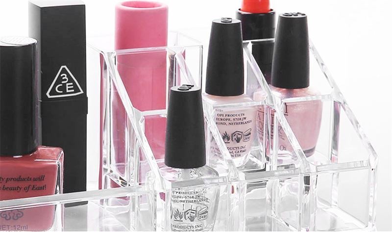 UNIQ Makeup Akryl Organizer med 1 Skuffe + Top | SF-1061 fra UNIQ holder pænt styr på neglelak og læbestifter i forskellige nuancer, hvilket gør den til en perfekt makeup-organizer til dit toiletbord.