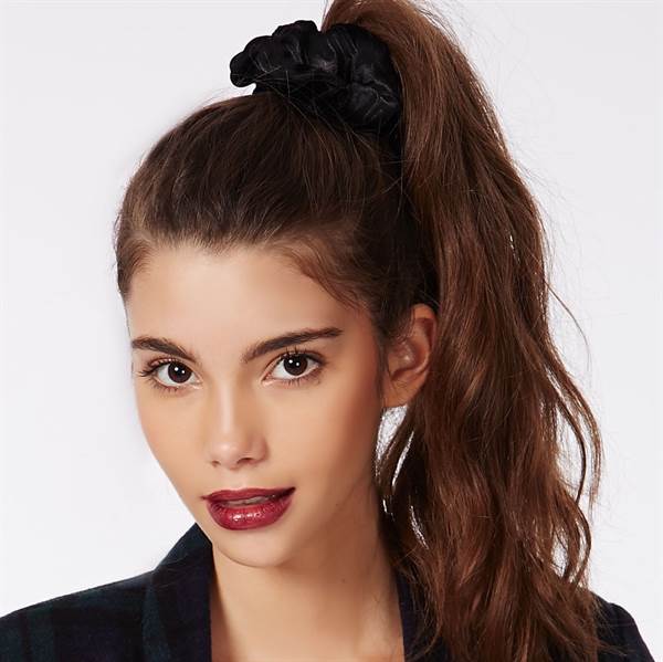 Scrunchie - Velour & elastik - Lysebrun - Scrunchies - Stylemekka.dk